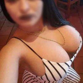 Isha, 24 | Our Delhi Escort